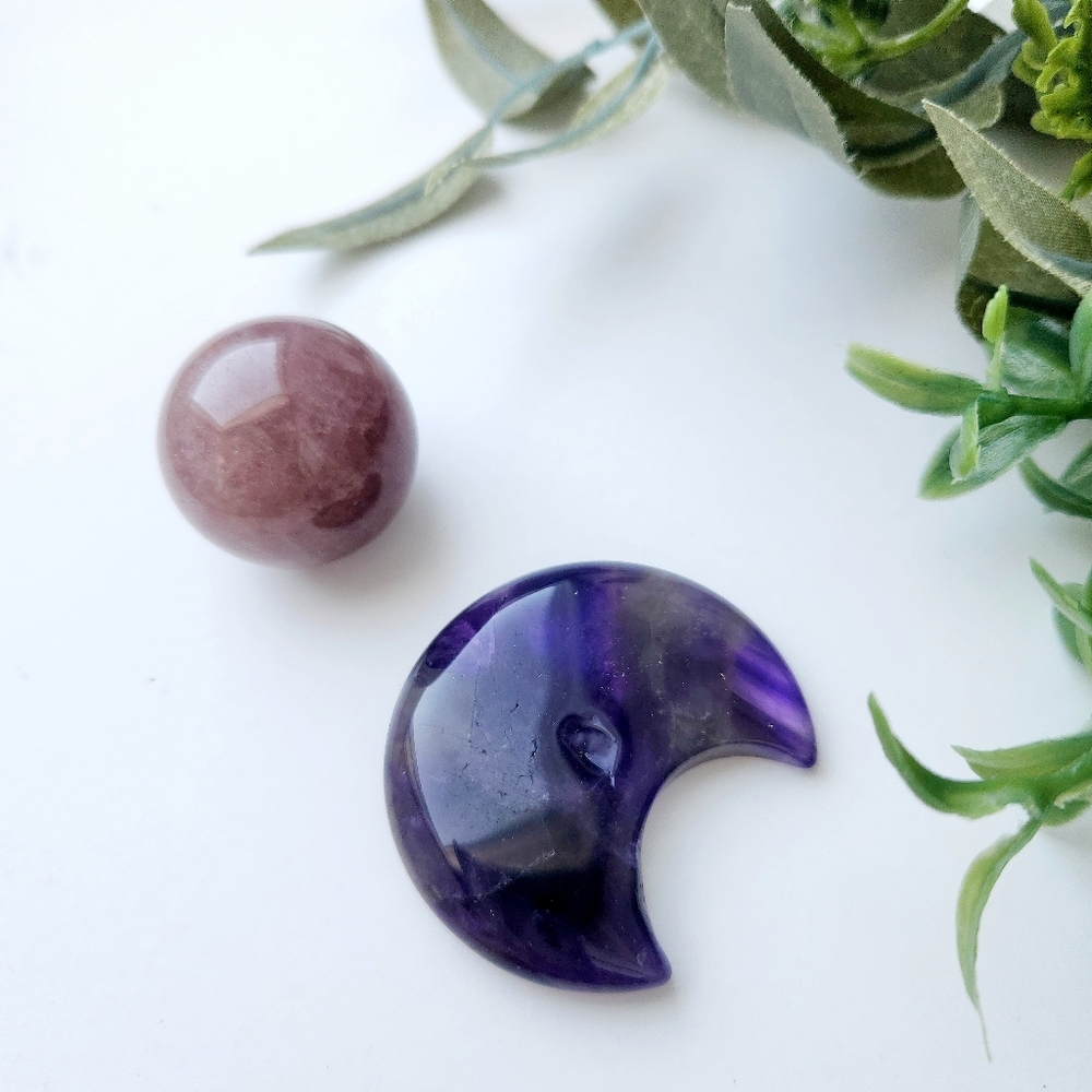 Purple crystal bundle - crescent moon & sphere with rainbow - gemstone - Picture 6 of 7